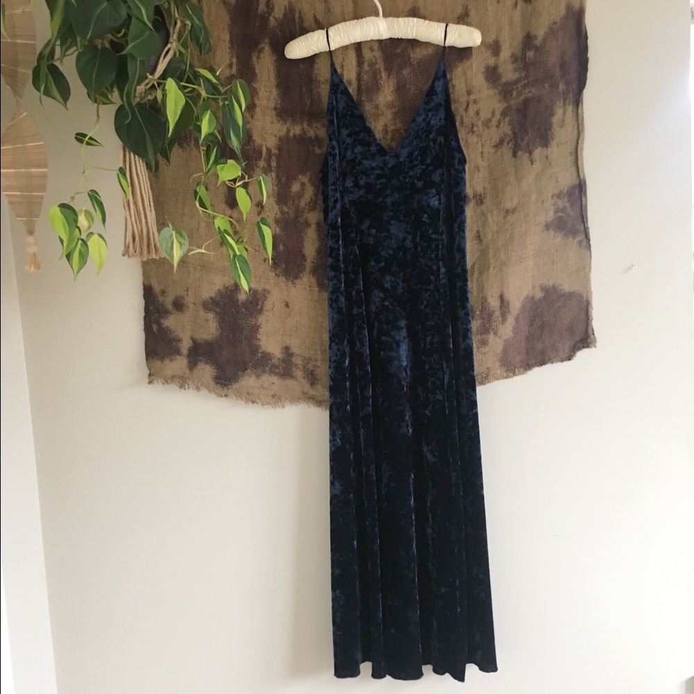 VINTAGE navy velvet maxi